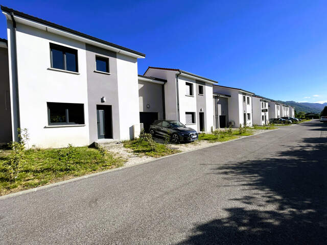 Maisons T5 + garage et jardin — photo du bien