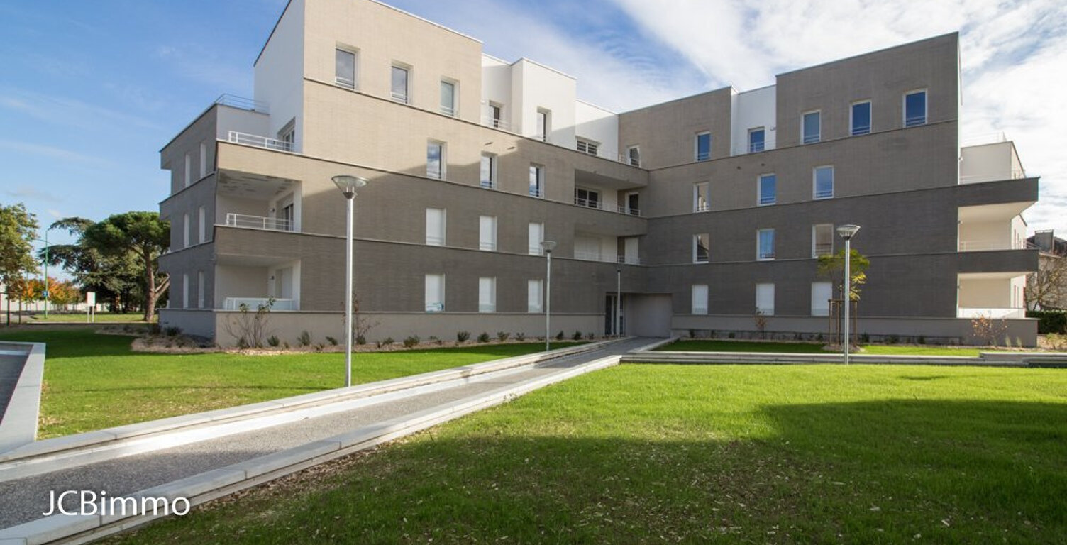 CUGNAUX - T2 récent avec terrasse et parkings — photo 1