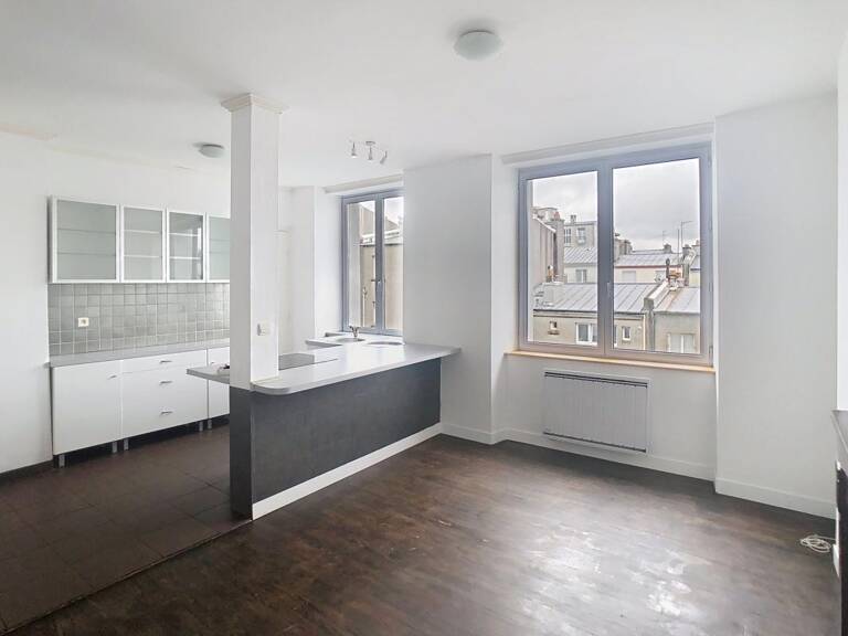Appartement À Louer — photo 1