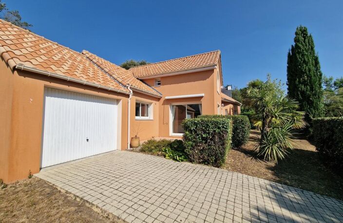 Maison style néo-provençal 3 chambres à 1.4 km proche des commerces et de la plage — photo 2