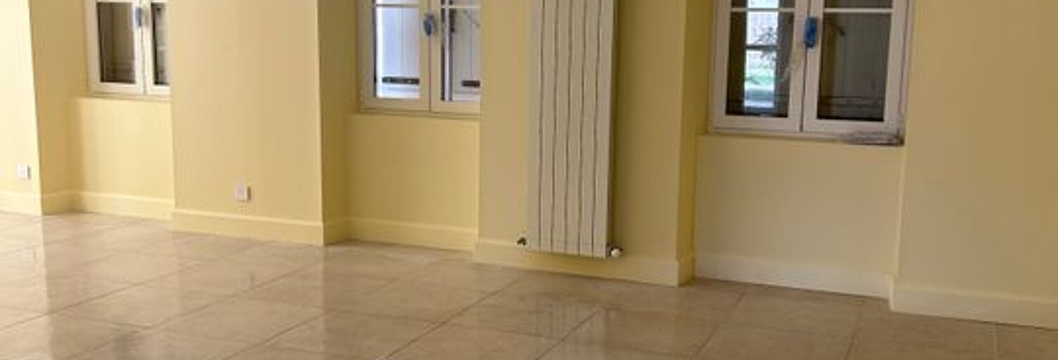 Maison 7 Pièces 230 m² à louer à Villeneuve-sur-Lot (47300)
