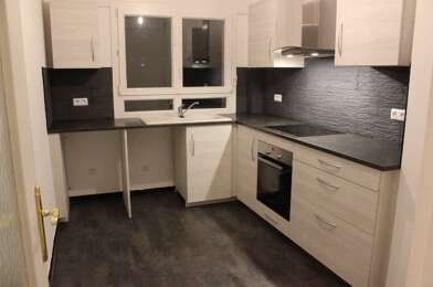 Appartement 4 pièces 1015 €
