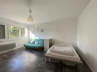 Appartement GRAND T1 MEUBLE de 39.41 m2  à 800 € CC - 67 Boulevard Eugène Réguillon 69100 VILLEURBANNE — photo 2