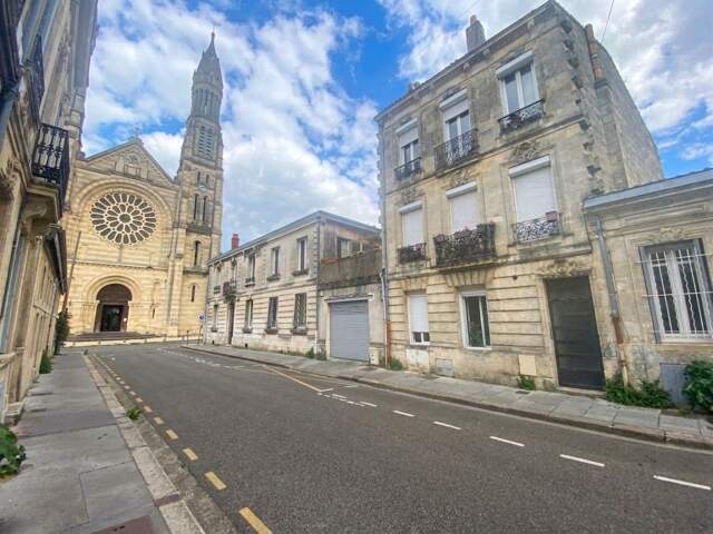 En exclusivité - Appartement T2 BIS EN PIERRE – BORDEAUX SACRÉ-CŒUR — photo du bien