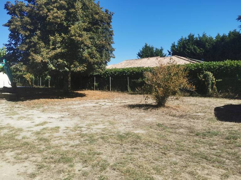 Terrain à bâtir à Roaillan (33210) — photo 1