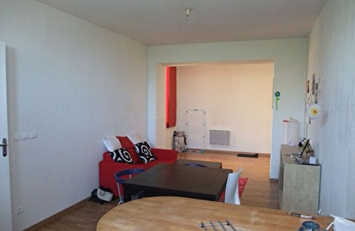 T2 non meublé à Blois dans résidence sécurisée — photo 2