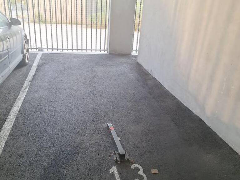 Place Parking À Louer — photo 1