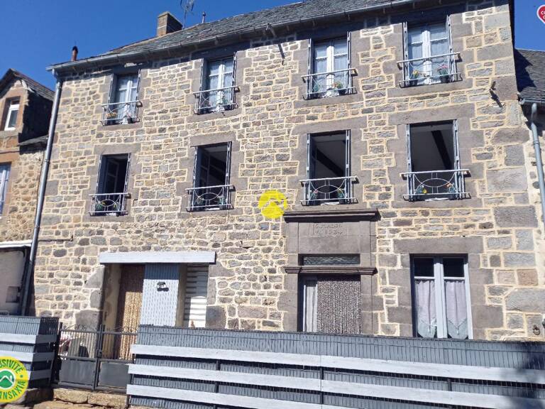 Grande maison  en pierre 1900 — photo 1