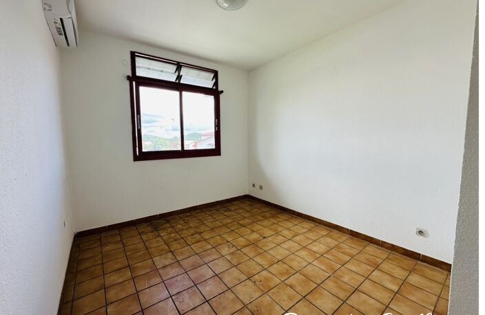 Appartement à vendre Appartement T3 de 66,67m² sur KOUROU (973) — photo 3