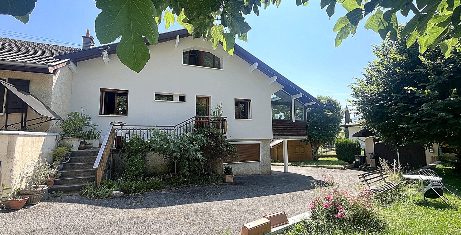 Compromis appartement - maison familiale de 143m² au sol, proche du lac — photo 1
