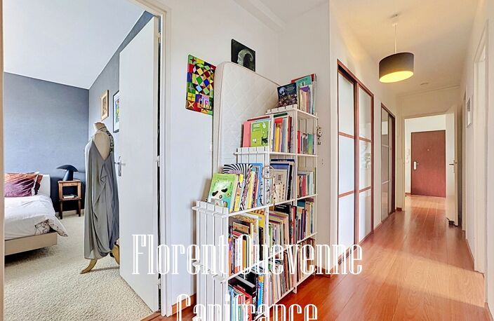 DERNIER ÉTAGE – 3 CHAMBRES – 47 m² DE PIÈCE DE VIE – BALCON AVEC VUE SUR PARC – GARAGE — photo 5