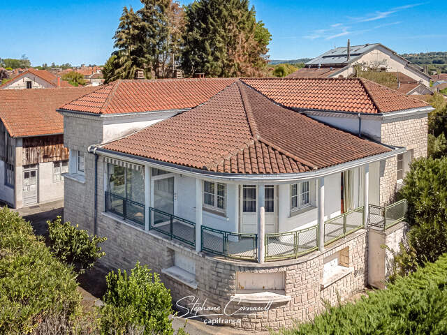 Maison de 123m² avec hangar au coeur de Saint-Astier — photo du bien
