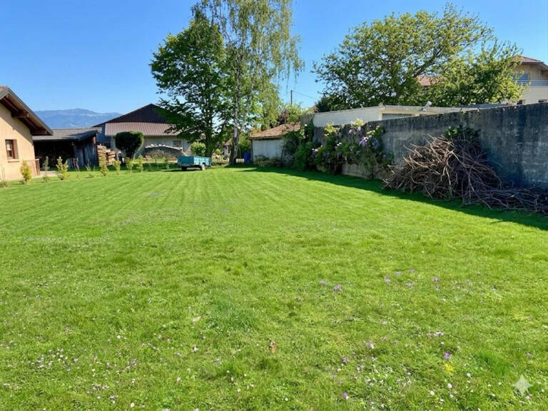 Beau terrain à bâtir à Reignier-Esery — photo 1