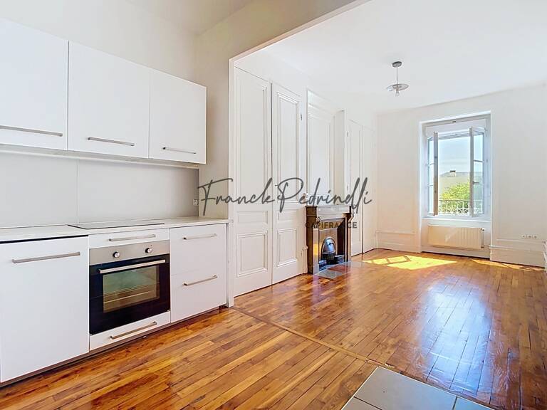 A VENDRE T2 42 m² 150 m de la place Rouget de l’Isle / 15 min Gare Part-Dieu LYON 3EME ARRONDISSEMENT (69) — photo 1
