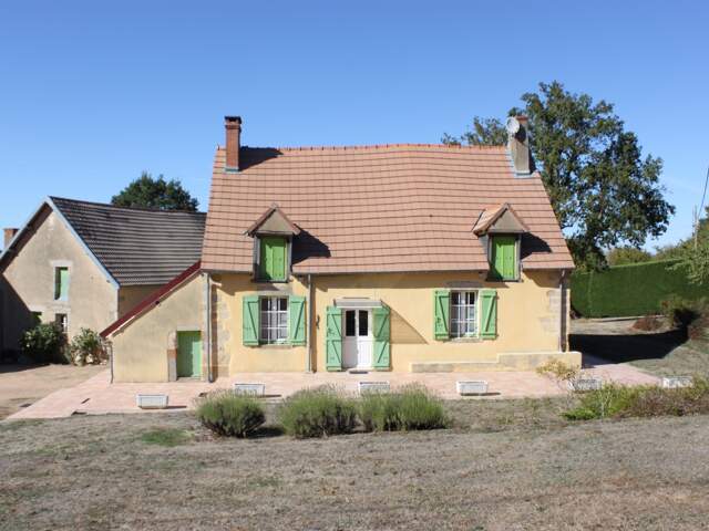 Maison à vendre 7 pièces SAINT ELOY D'ALLIER (03) — photo du bien