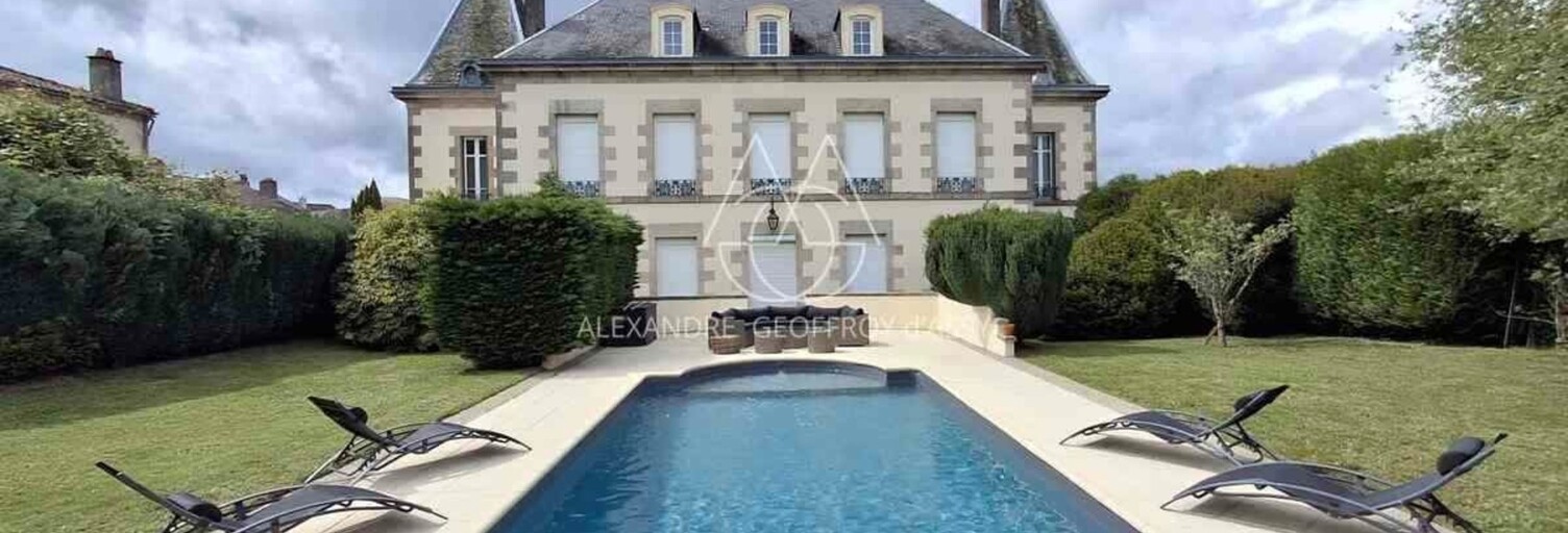 Maison 11 Pièces 406 m² à vendre à Châlus (87230)
