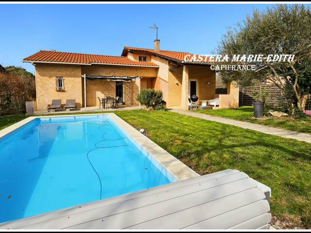 Maison PLAIN-PIED 110,23 M² - 6 pièces - 3 chambres + Mezzanine -Garage - Piscine neuve - PARCELLE 949 M² SEGOUFIELLE (32) — photo du bien