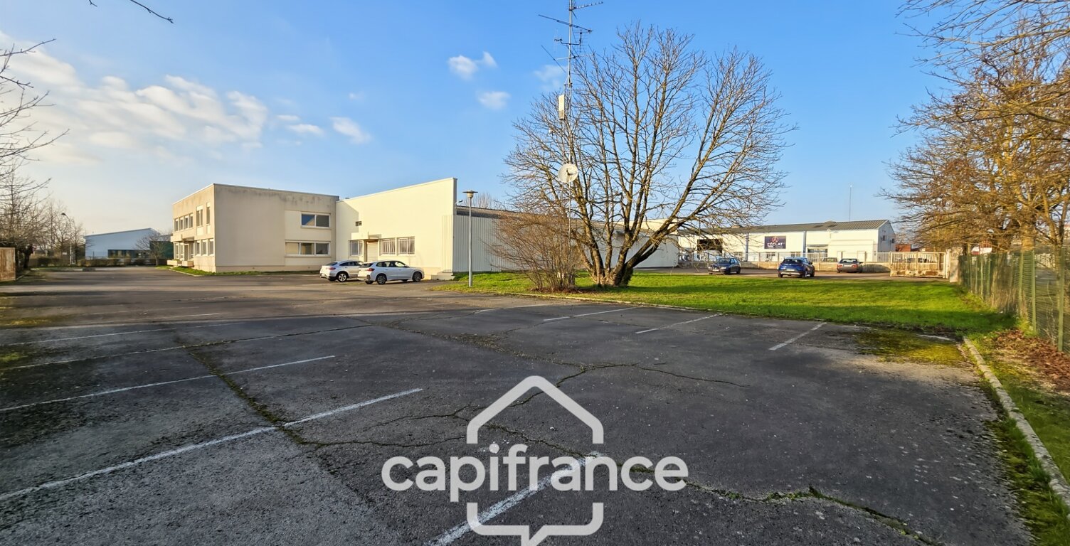 A vendre CHALON SUR SAONE, Local/bureau de 2009 m² sur terrain de 4971 m² — photo 1