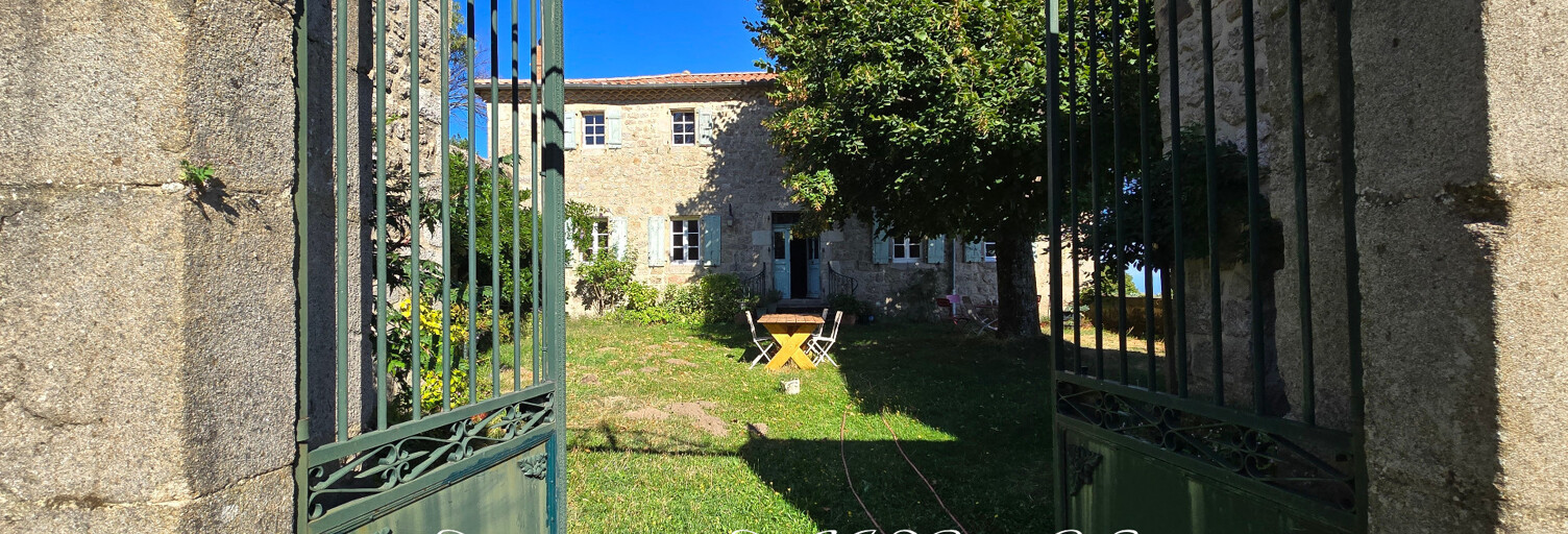 Maison 15 Pièces 445 m² à vendre à Gluiras (07190)