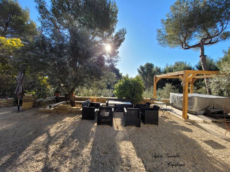 Dpt Bouches du Rhône (13), à vendre proche de  Salon-de-Provence maison P7 — photo 1