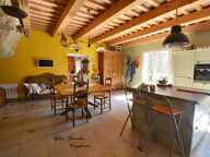 Dpt Bouches du Rhône (13), à vendre proche de  Salon-de-Provence maison P7 — photo 3