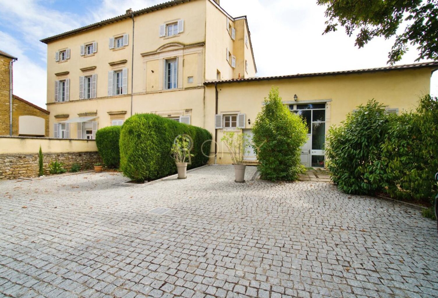 Liergues - Appartement T4 - Centre Village — photo 1