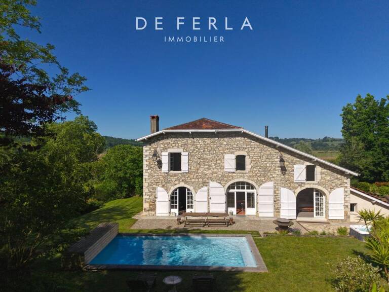 Propriété d’exception – 770 m², gîte 5 étoiles et 6,5 hectares — photo 1