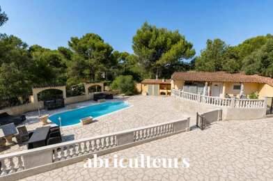 Maison 6 pièces 984512 €