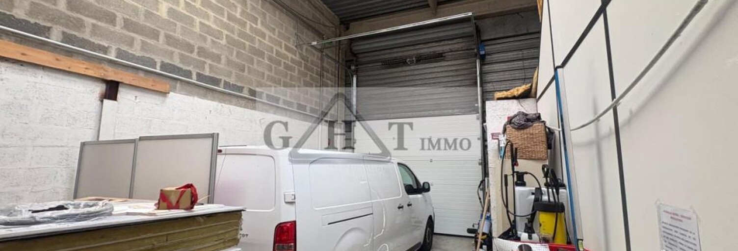 Local industriel  280 m² à louer à Vaux-le-Pénil (77000)