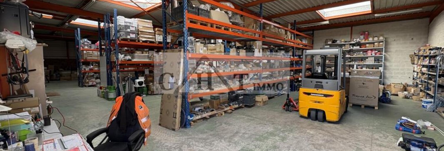 Local industriel  1649 m² à vendre à Pontoise (95000)