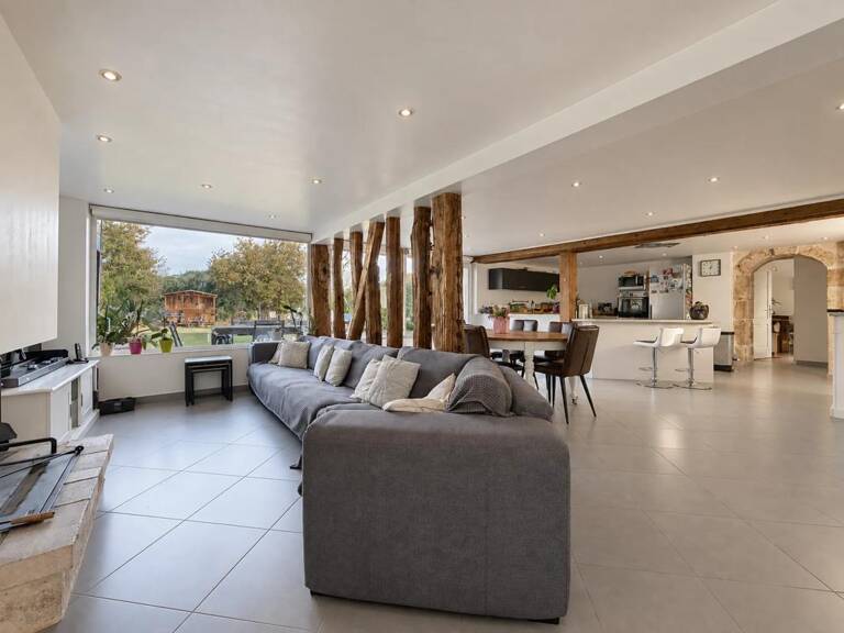 Maisons, 8 pièces à Ladon - Potentiel de 300m2 — photo 1