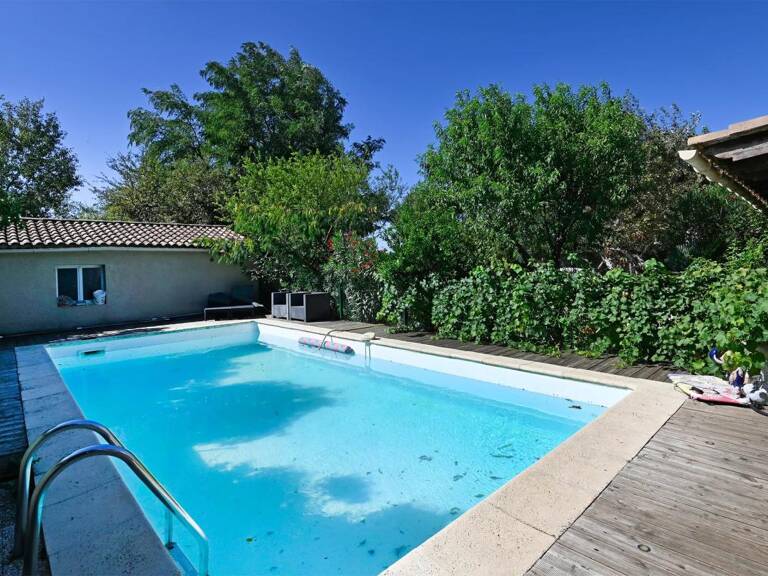 Maison de 3 pièces de 102 m² à Avignon — photo 1