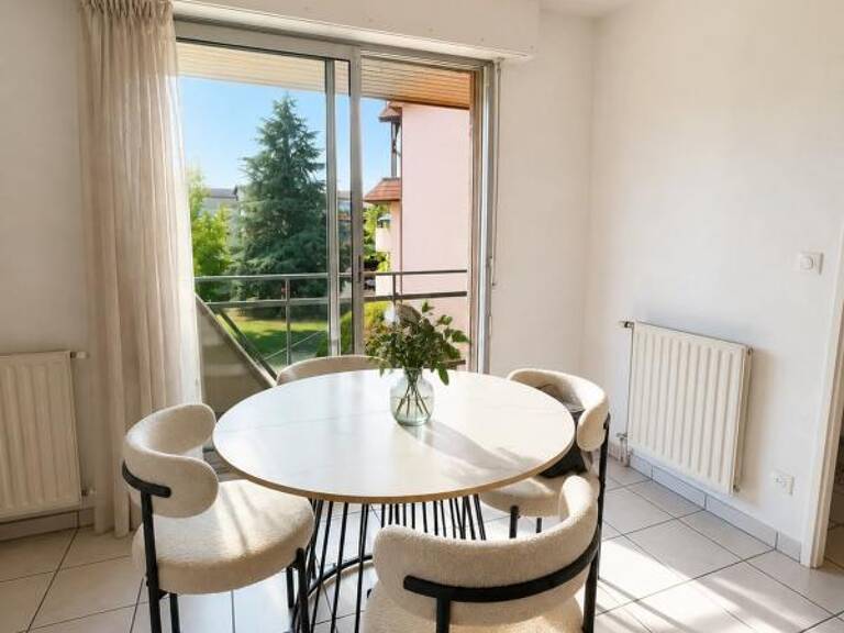 Studio de 33m² meublé à Ferney-Voltaire, avec places de parking — photo 1