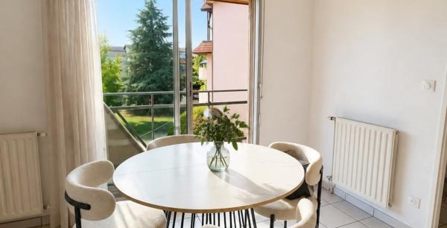 Studio de 33m² meublé à Ferney-Voltaire, avec places de parking — photo 1