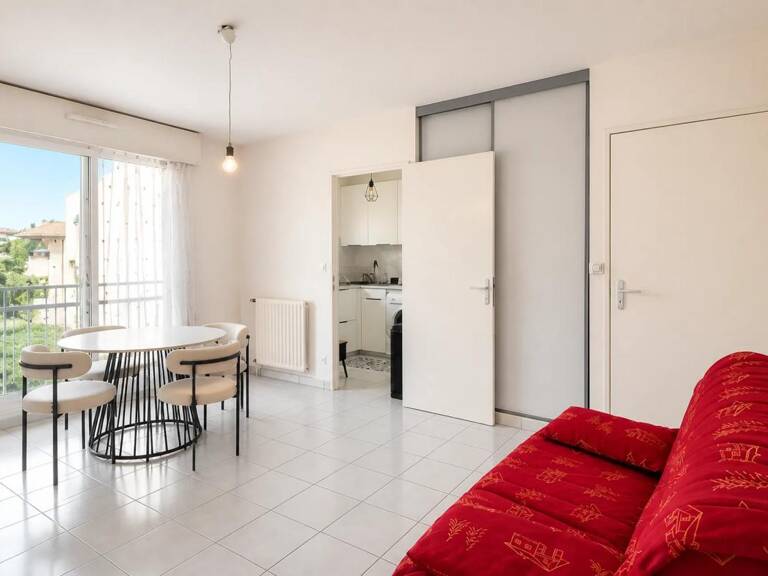 T1 de 33m² Ferney-Voltaire, avec parking/garage et parking ext — photo 1