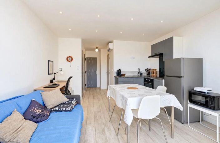 Villeurbanne 2 pièces de 34 m² traversant climatisé et meublé — photo 3