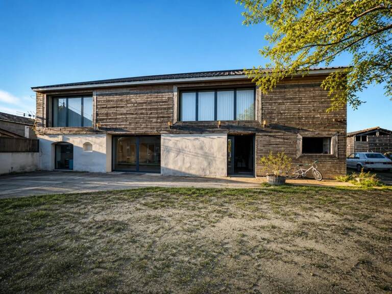 Maison contemporaine de 254 m² sur 6 000 m² de terrain — photo 1