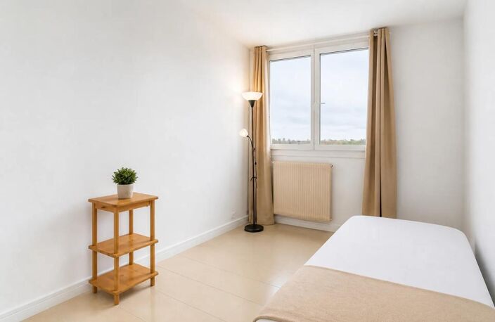 Appartement de 4 pièces de 77 m² à Trappes — photo 5