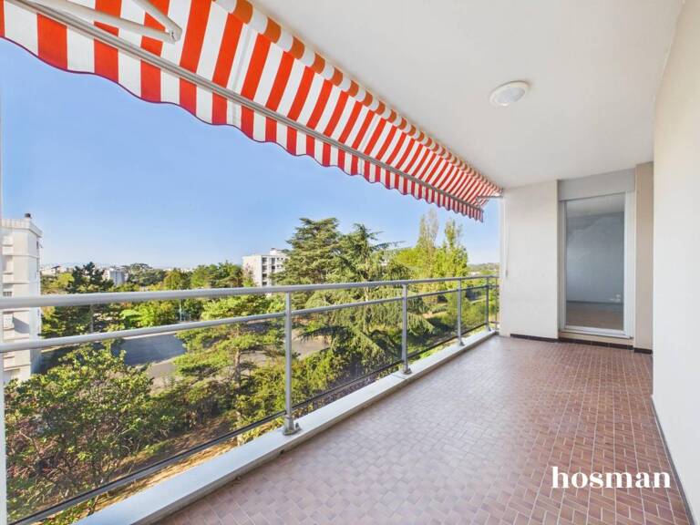 Appartement 5 pièces de 106 m² avec balcon et parking - Avenue Général de Gaulle, Caluire-et-Cuire — photo 1