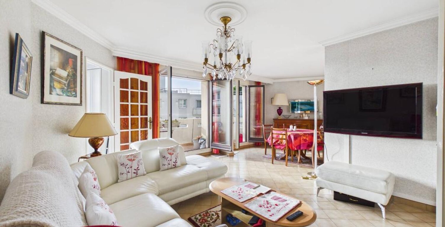 LE PRÉ-SAINT-GERVAIS – ÉTAGE ÉLEVÉ AVEC ASCENSEUR – 4 PIÈCES – TERRASSE & BALCON – PARKING — photo 1
