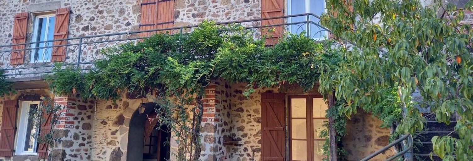 Maison 5 Pièces 240 m² à vendre à Rochechouart (87600)