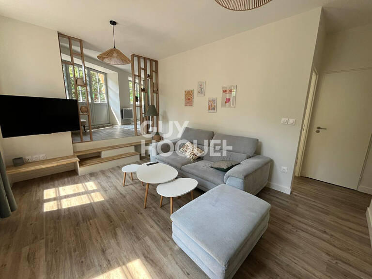 BEL APPARTEMENT T3 MEUBLE - CENTRE-VILLE — photo 1