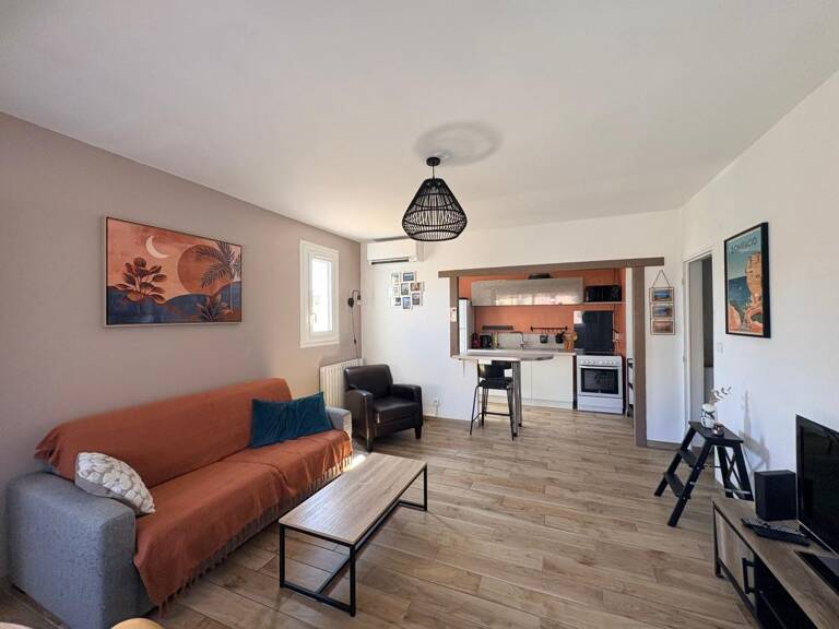 Appartement À Vendre t2 Hyères — photo 1