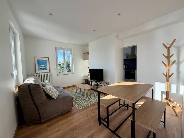 Appartement À Louer — photo 1