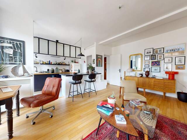 Appartement À Vendre — photo du bien