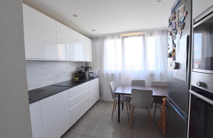 Appartement À Vendre Ste Foy Les Lyon — photo 5