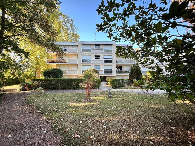Appartement À Vendre — photo 1