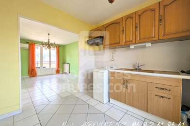 Appartement 4 pièces 99000 €