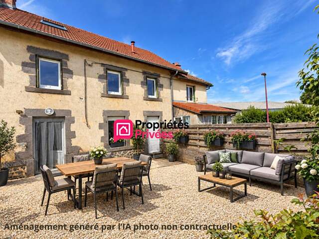 Maison T5  rénovée et Gîte T3 indépendant au coeur de Saint Ours 63230 — photo du bien