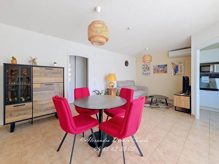 LES MÉES - APPARTEMENT T3 DE PLAIN-PIED AVEC TERRASSE, PISCINE ET PARKING PRIVATIF — photo 1